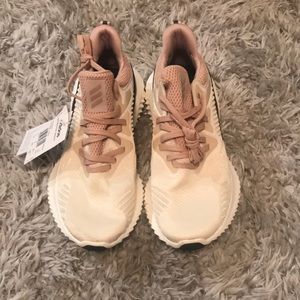 Adidas alphabounce beyond